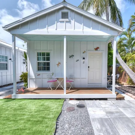11 Cottage Close To Duval St